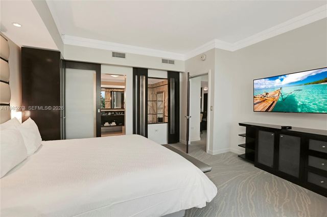 4391 Collins Ave 307, Miami Beach, FL 33140