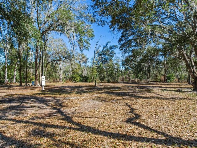 8602 BACK ROAD, Plant City, FL 33565