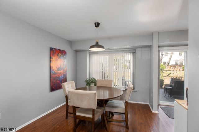 219 Coldspring Ct, Franklin Twp., NJ 08873