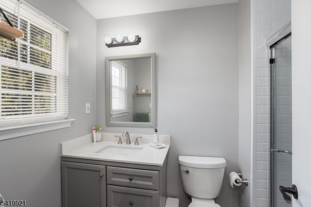 219 Coldspring Ct, Franklin Twp., NJ 08873