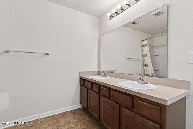 45047 AMHURST OAKS Drive, Callahan, FL 32011