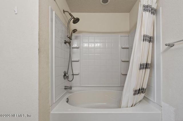 45047 AMHURST OAKS Drive, Callahan, FL 32011