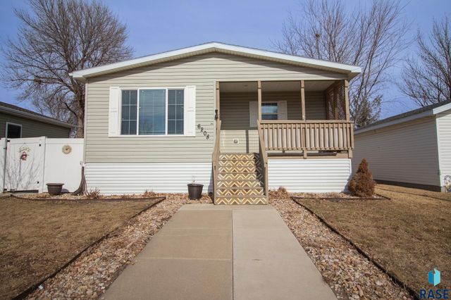 6208 W Misty Glen Pl Place, Sioux Falls, SD 57106