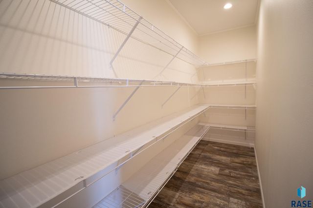 6208 W Misty Glen Pl Place, Sioux Falls, SD 57106