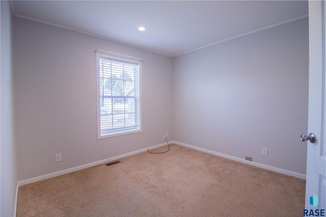 6208 W Misty Glen Pl Place, Sioux Falls, SD 57106