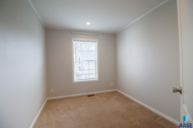 6208 W Misty Glen Pl Place, Sioux Falls, SD 57106