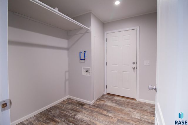 6208 W Misty Glen Pl Place, Sioux Falls, SD 57106