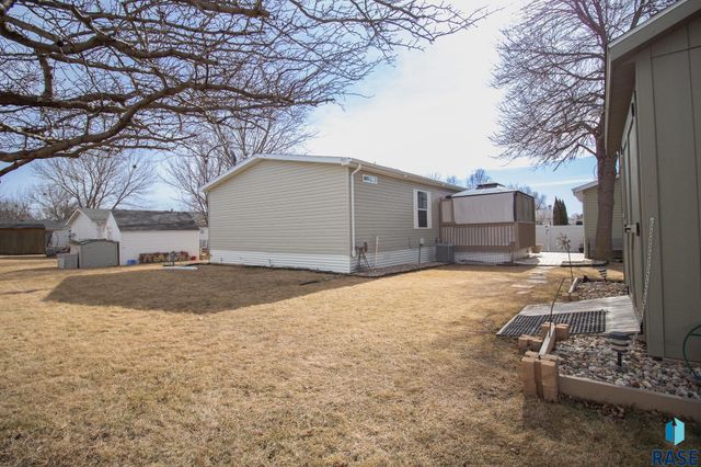 6208 W Misty Glen Pl Place, Sioux Falls, SD 57106