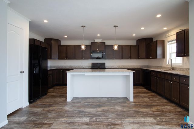 6208 W Misty Glen Pl Place, Sioux Falls, SD 57106