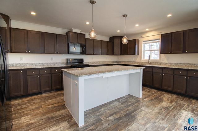 6208 W Misty Glen Pl Place, Sioux Falls, SD 57106