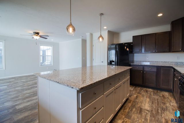 6208 W Misty Glen Pl Place, Sioux Falls, SD 57106