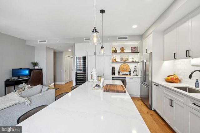 1211 Van St SE Apt 1001, Washington, DC 20003