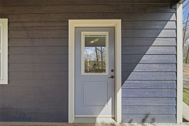 22000 E 660 Road, Tahlequah, OK 74464
