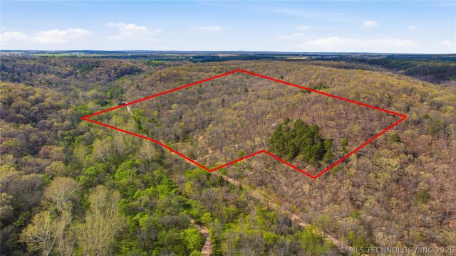 22000 E 660 Road, Tahlequah, OK 74464