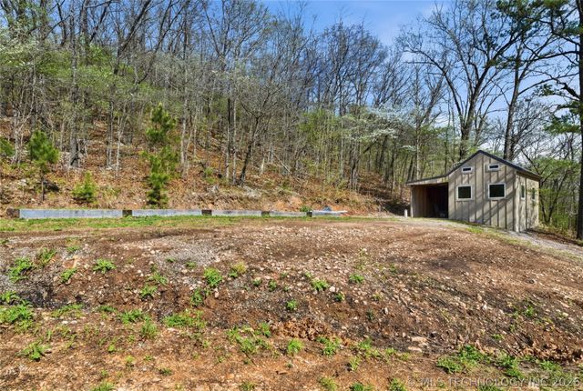 22000 E 660 Road, Tahlequah, OK 74464