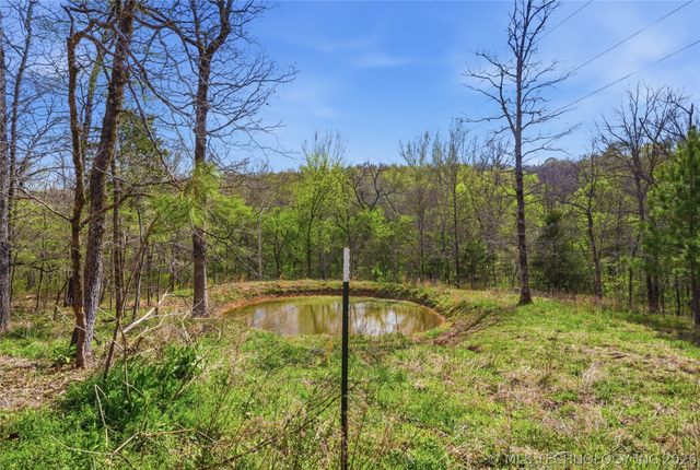22000 E 660 Road, Tahlequah, OK 74464