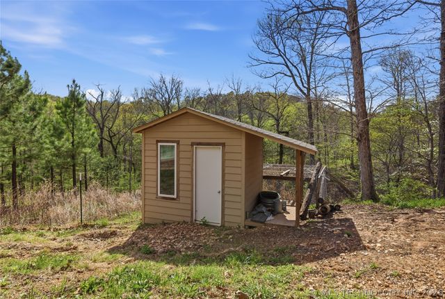 22000 E 660 Road, Tahlequah, OK 74464