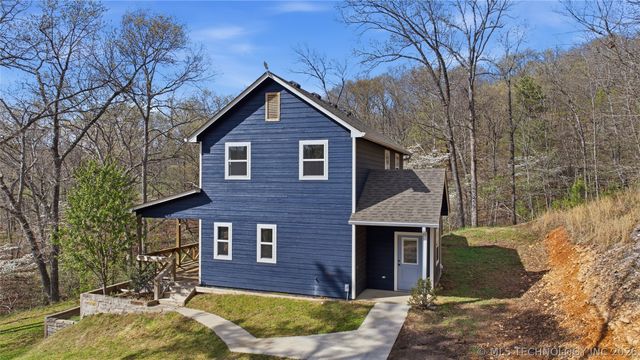 22000 E 660 Road, Tahlequah, OK 74464
