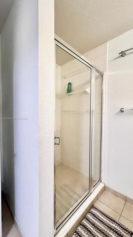2727 Anzio Ct 106, Palm Beach Gardens, FL 33410