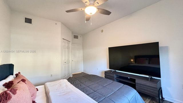 2727 Anzio Ct 106, Palm Beach Gardens, FL 33410