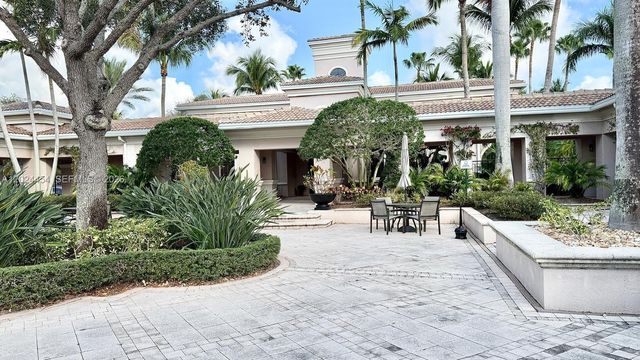 2727 Anzio Ct 106, Palm Beach Gardens, FL 33410