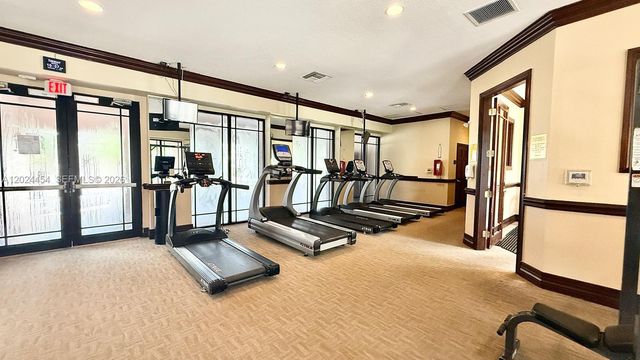 2727 Anzio Ct 106, Palm Beach Gardens, FL 33410