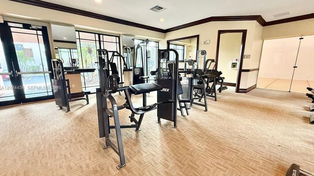 2727 Anzio Ct 106, Palm Beach Gardens, FL 33410