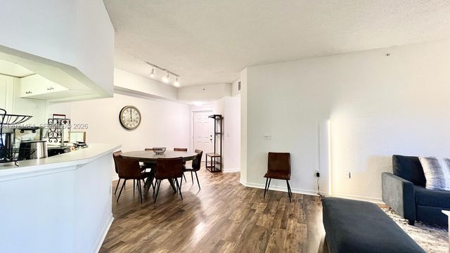 2727 Anzio Ct 106, Palm Beach Gardens, FL 33410