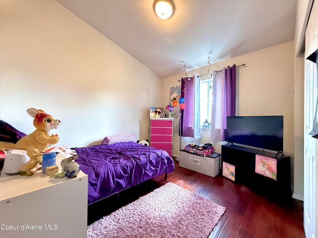 1190 W Palouse DR, Post Falls, ID 83854