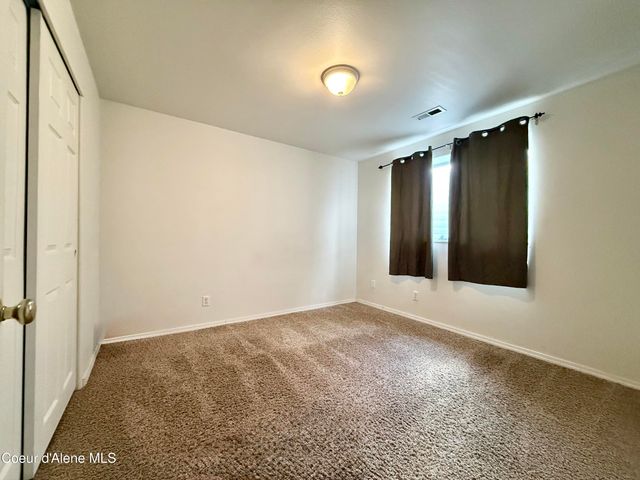 1190 W Palouse DR, Post Falls, ID 83854