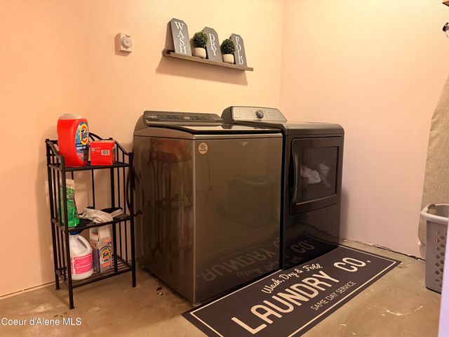 1190 W Palouse DR, Post Falls, ID 83854