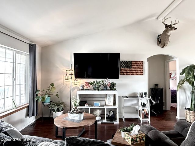 1190 W Palouse DR, Post Falls, ID 83854