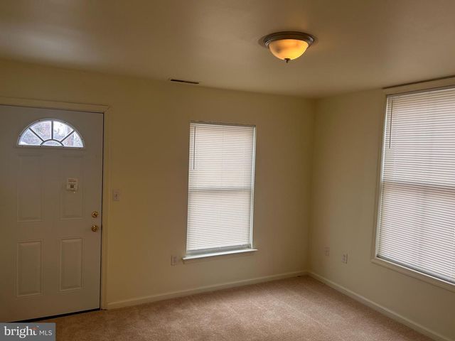 608 W 9TH ST, Wilmington, DE 19801