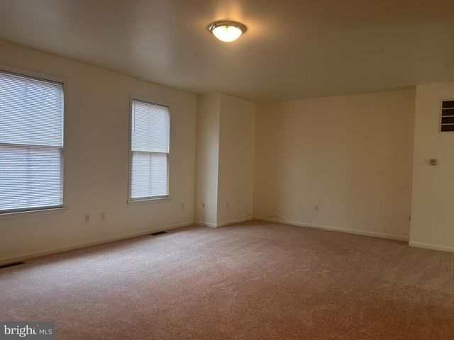 608 W 9TH ST, Wilmington, DE 19801