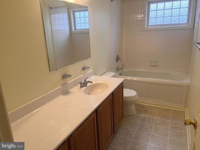 608 W 9TH ST, Wilmington, DE 19801