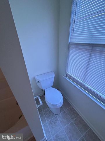 608 W 9TH ST, Wilmington, DE 19801