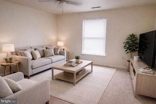 608 W 9TH ST, Wilmington, DE 19801