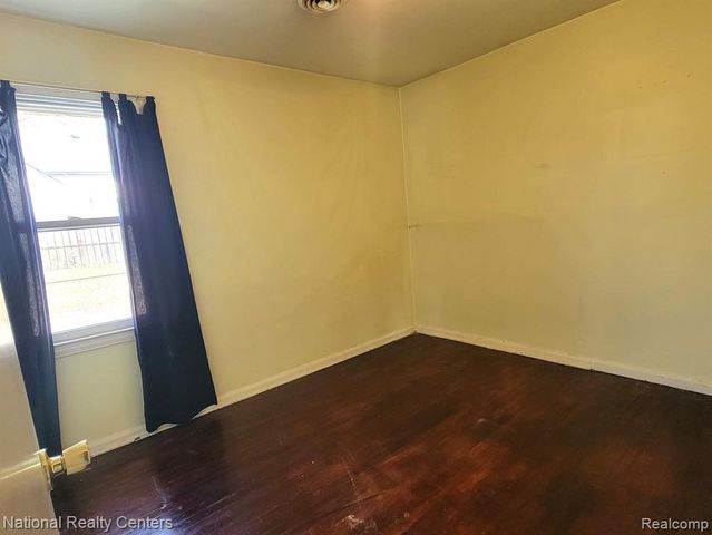 8300 Continental Avenue, Warren, MI 48089