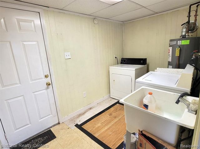 8300 Continental Avenue, Warren, MI 48089