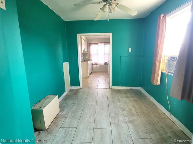 8300 Continental Avenue, Warren, MI 48089