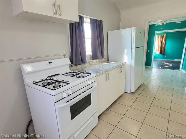 8300 Continental Avenue, Warren, MI 48089