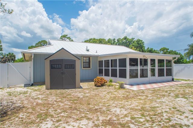 7590 58th Court, Vero Beach, FL 32967