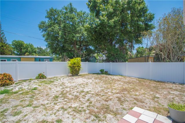 7590 58th Court, Vero Beach, FL 32967