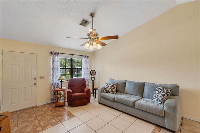 7590 58th Court, Vero Beach, FL 32967