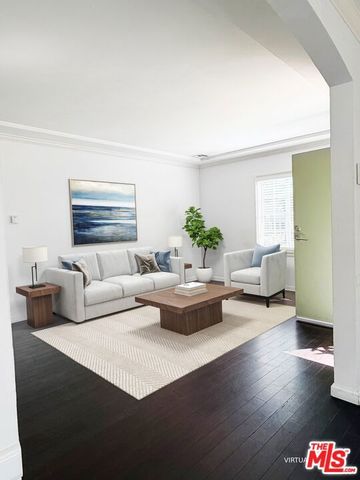 8111 Westlawn Avenue, Los Angeles, CA 90045