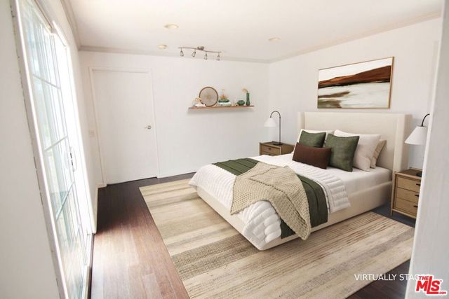 8111 Westlawn Avenue, Los Angeles, CA 90045