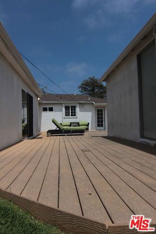 8111 Westlawn Avenue, Los Angeles, CA 90045