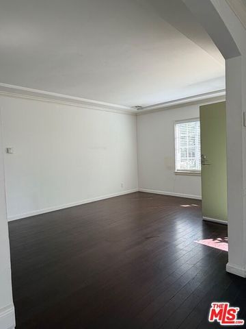 8111 Westlawn Avenue, Los Angeles, CA 90045