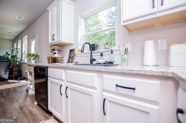 512 Silver Leaf Parkway, Bremen, GA 30110