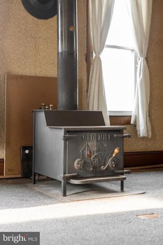 337 S MAIN ST, Pleasant Gap, PA 16823